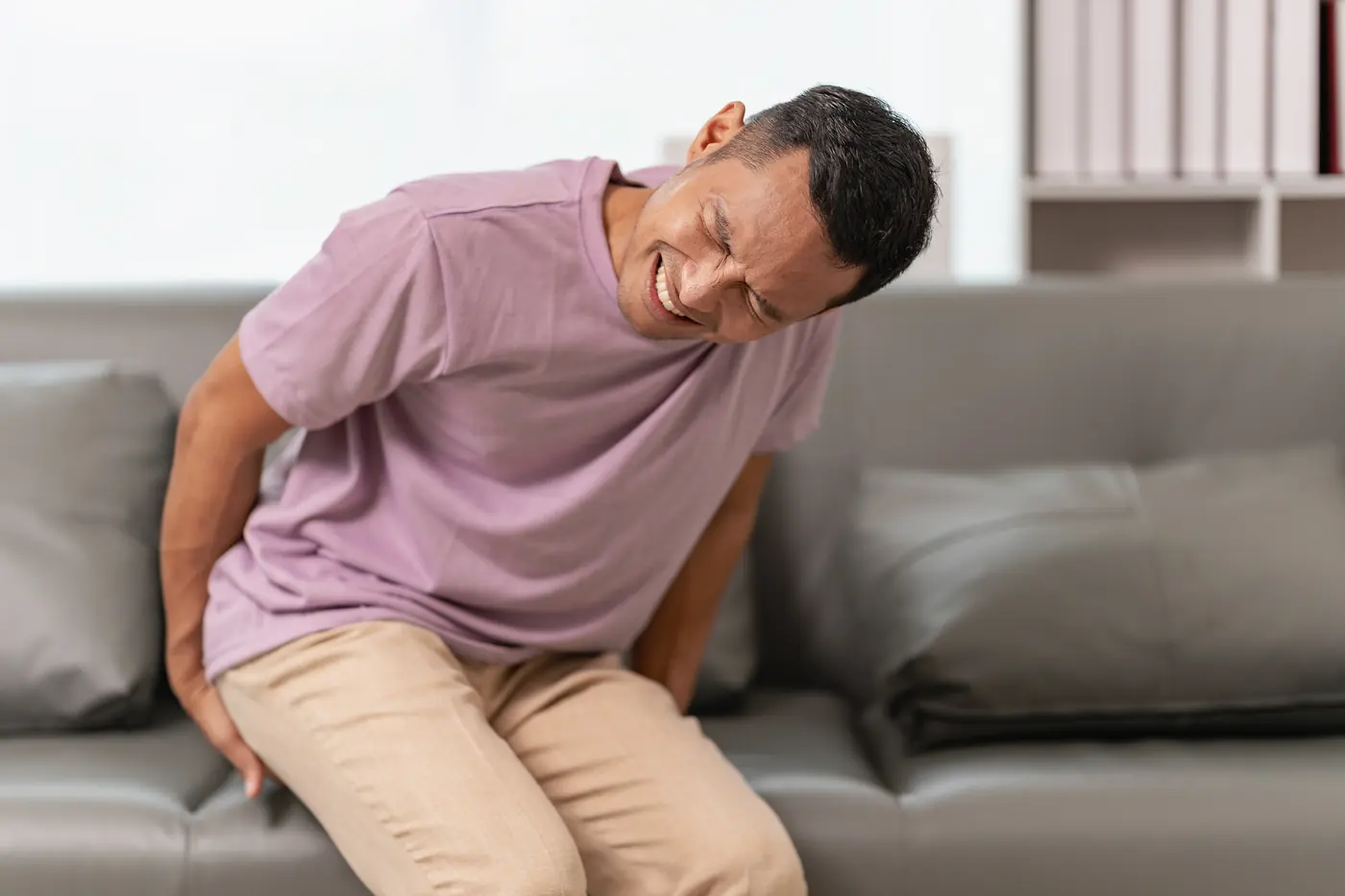 Molestia al sentarse por fisura anal